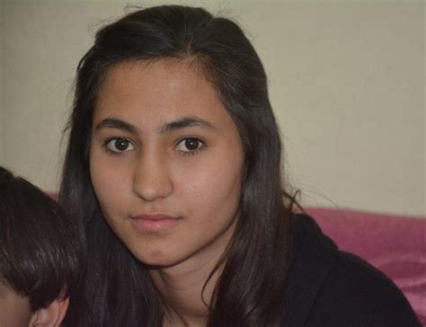 G­e­n­ç­ ­k­ı­z­ ­1­4­ ­y­ı­l­d­ı­r­ ­i­ş­i­t­e­c­e­ğ­i­ ­g­ü­n­ü­ ­b­e­k­l­i­y­o­r­ ­-­ ­S­o­n­ ­D­a­k­i­k­a­ ­H­a­b­e­r­l­e­r­